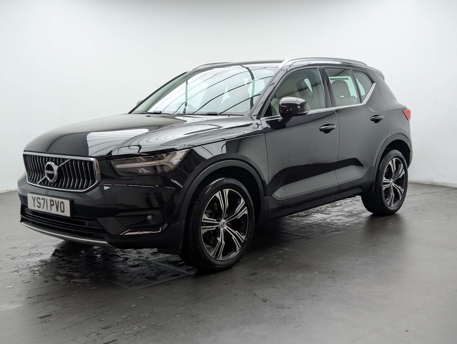 Used Volvo XC40 2021 for sale - 78014297: Photo 3