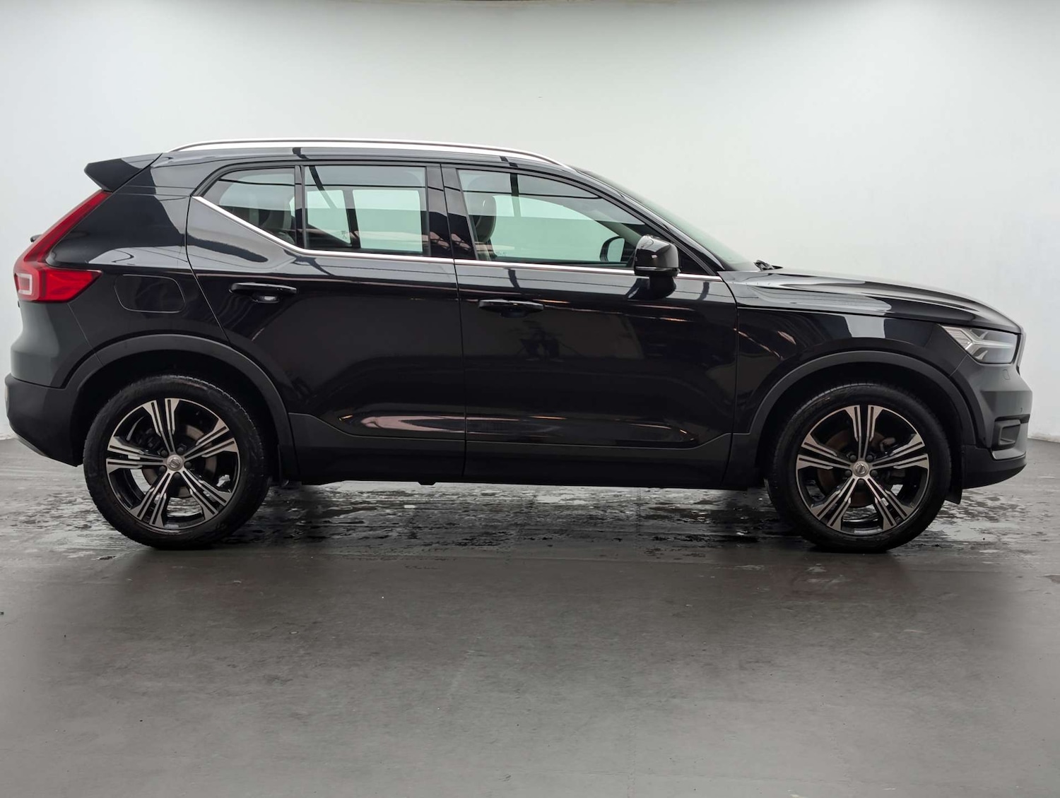 Used Volvo XC40 2021 for sale - 78014297: Photo 9