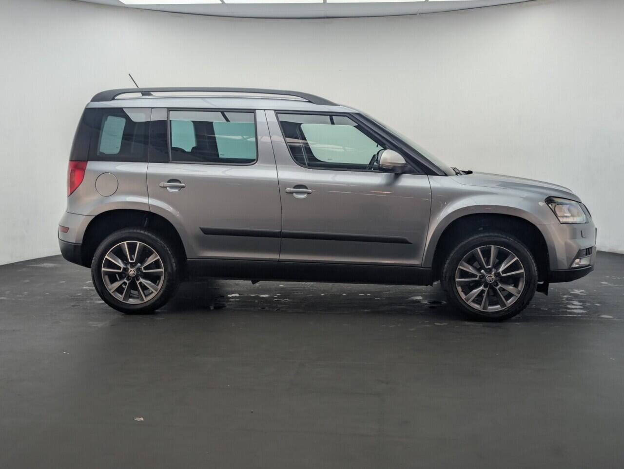 Used Skoda Yeti 2017 for sale - 76423501: Photo 9