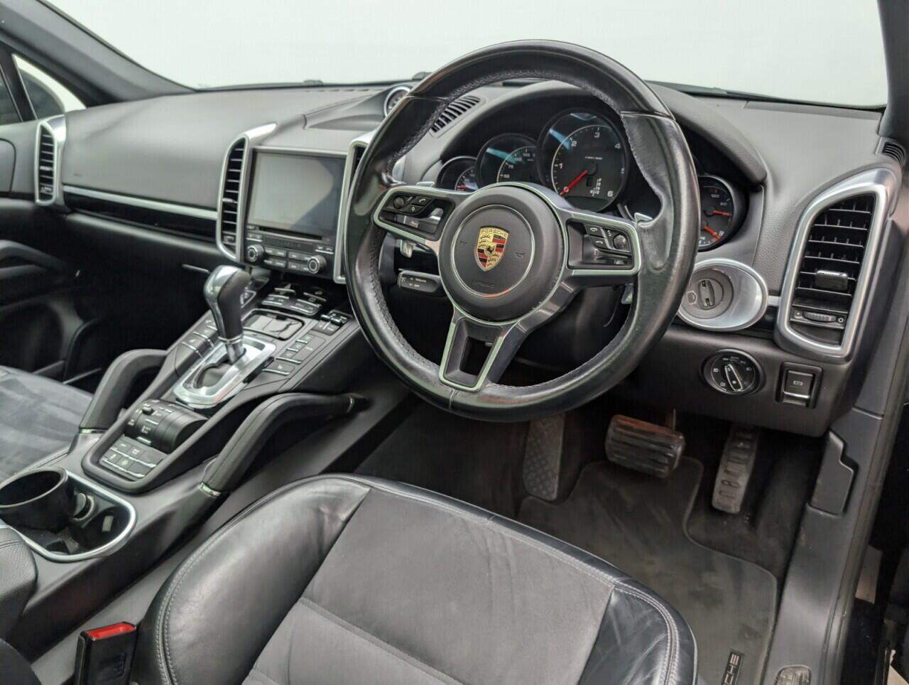 Used Porsche Cayenne 2016 for sale - 77574716: Photo 11