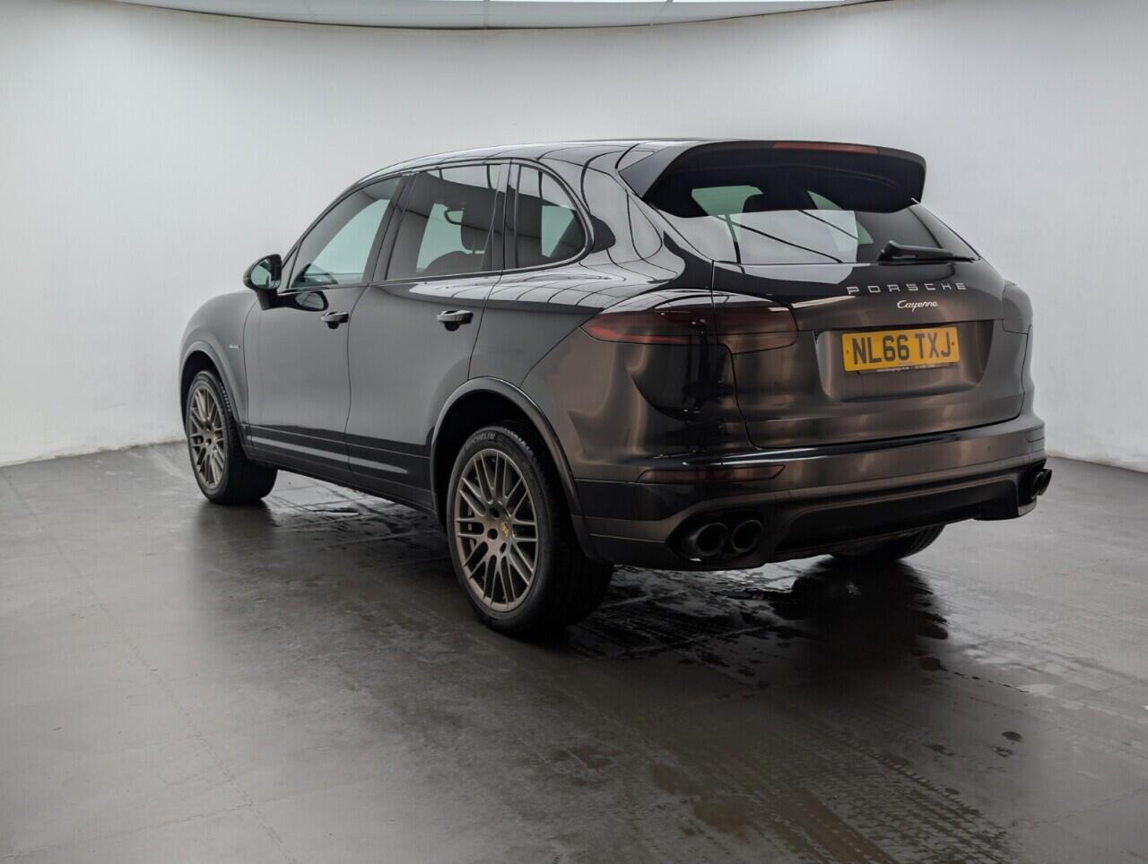 Used Porsche Cayenne 2016 for sale - 77574716: Photo 6