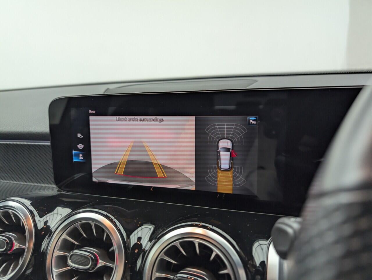 Used Mercedes-Benz GLB 2022 for sale - 76425831: Photo 16