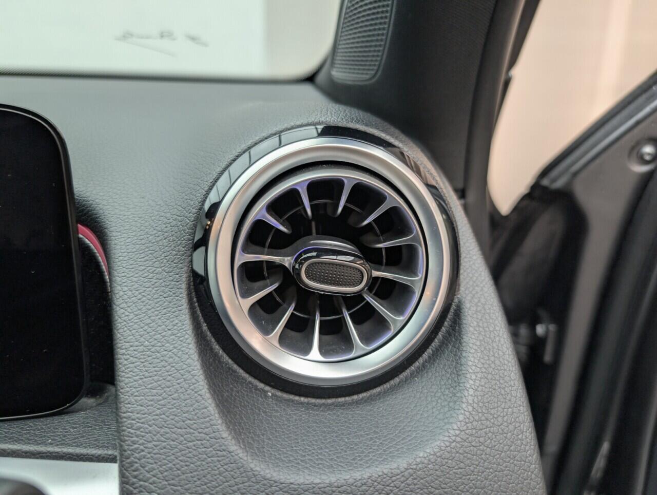 Used Mercedes-Benz GLB 2022 for sale - 76425831: Photo 22