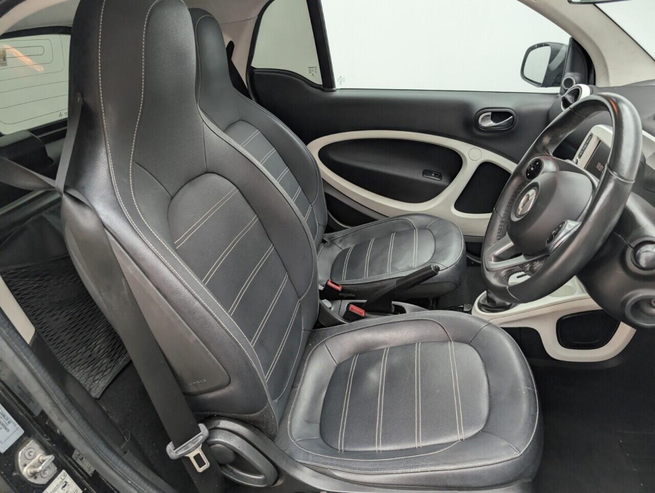 Used smart fortwo 2015 for sale - 76422799: Photo 12