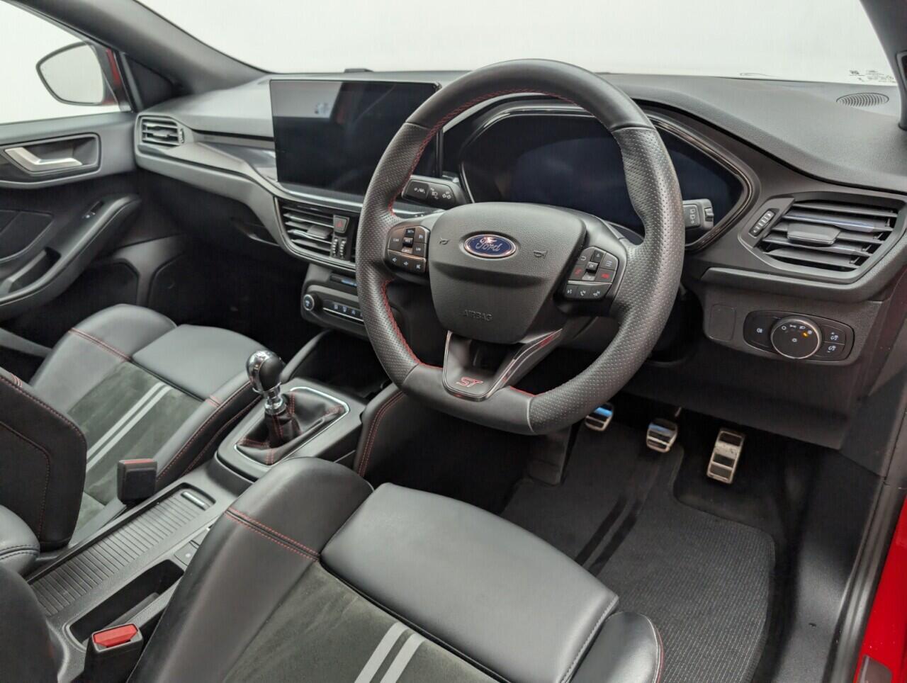 Used Ford Focus 2023 for sale - 76424702: Photo 11