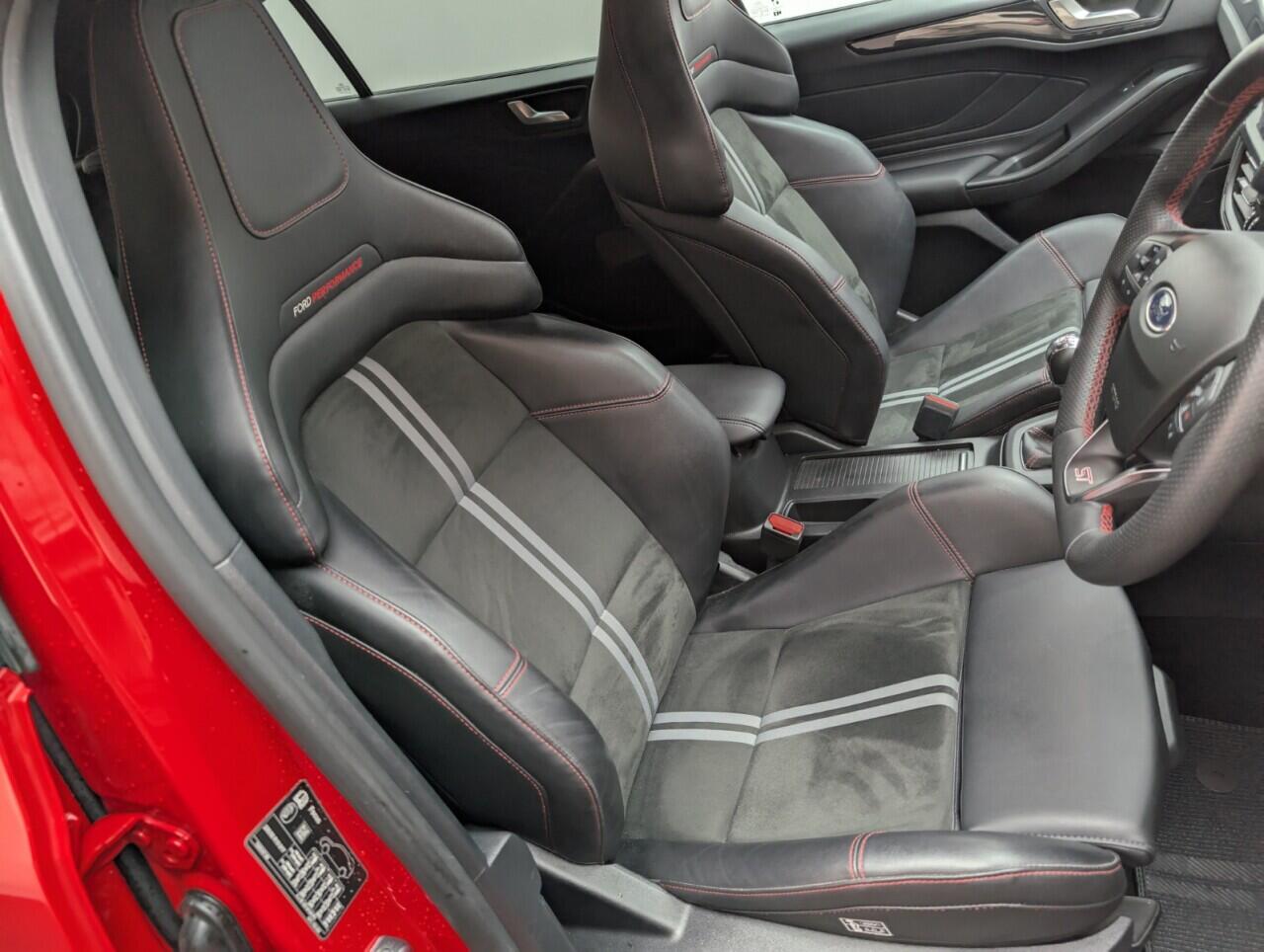 Used Ford Focus 2023 for sale - 76424702: Photo 12