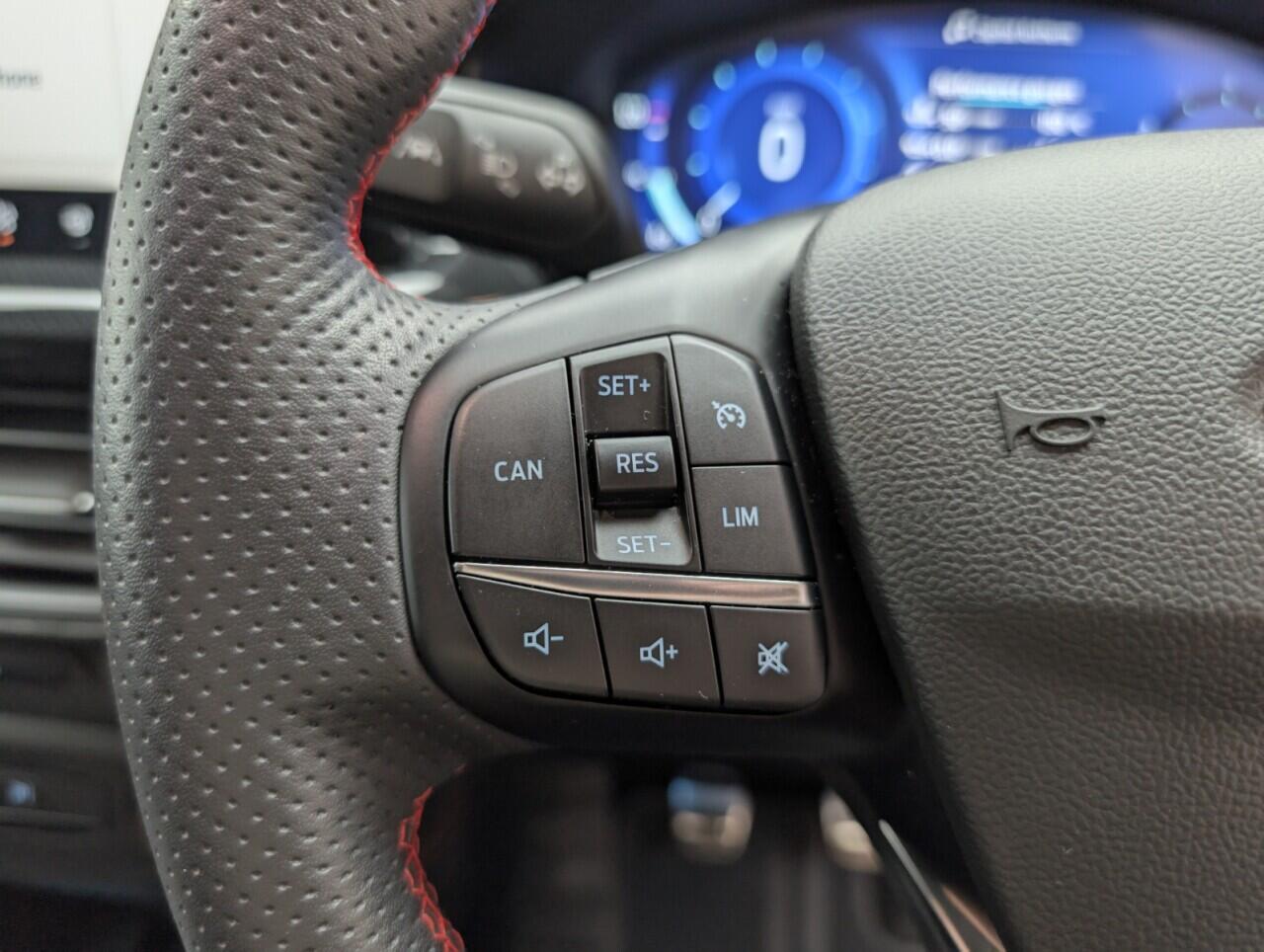 Used Ford Focus 2023 for sale - 76424702: Photo 22