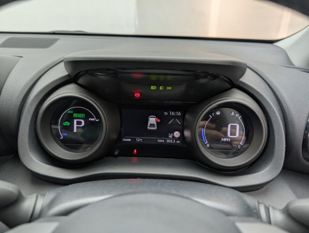 Used Toyota Yaris 2023 for sale - 76424543: Photo 17