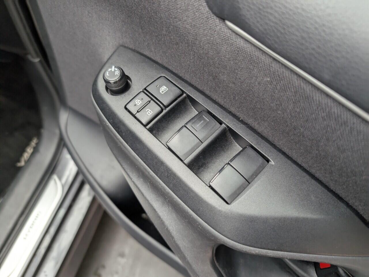 Used Toyota Yaris 2023 for sale - 76424543: Photo 21