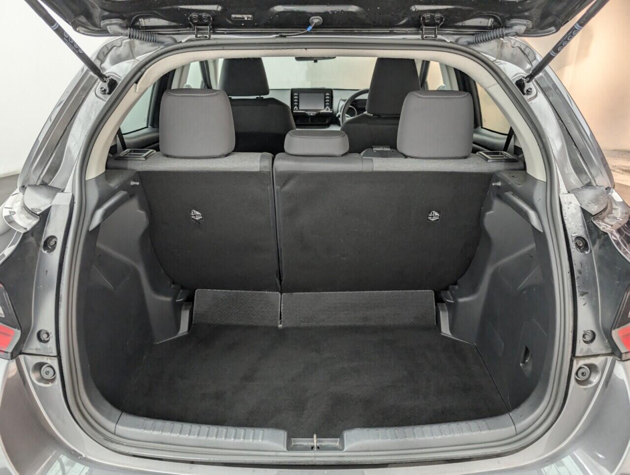 Used Toyota Yaris 2023 for sale - 76424543: Photo 25