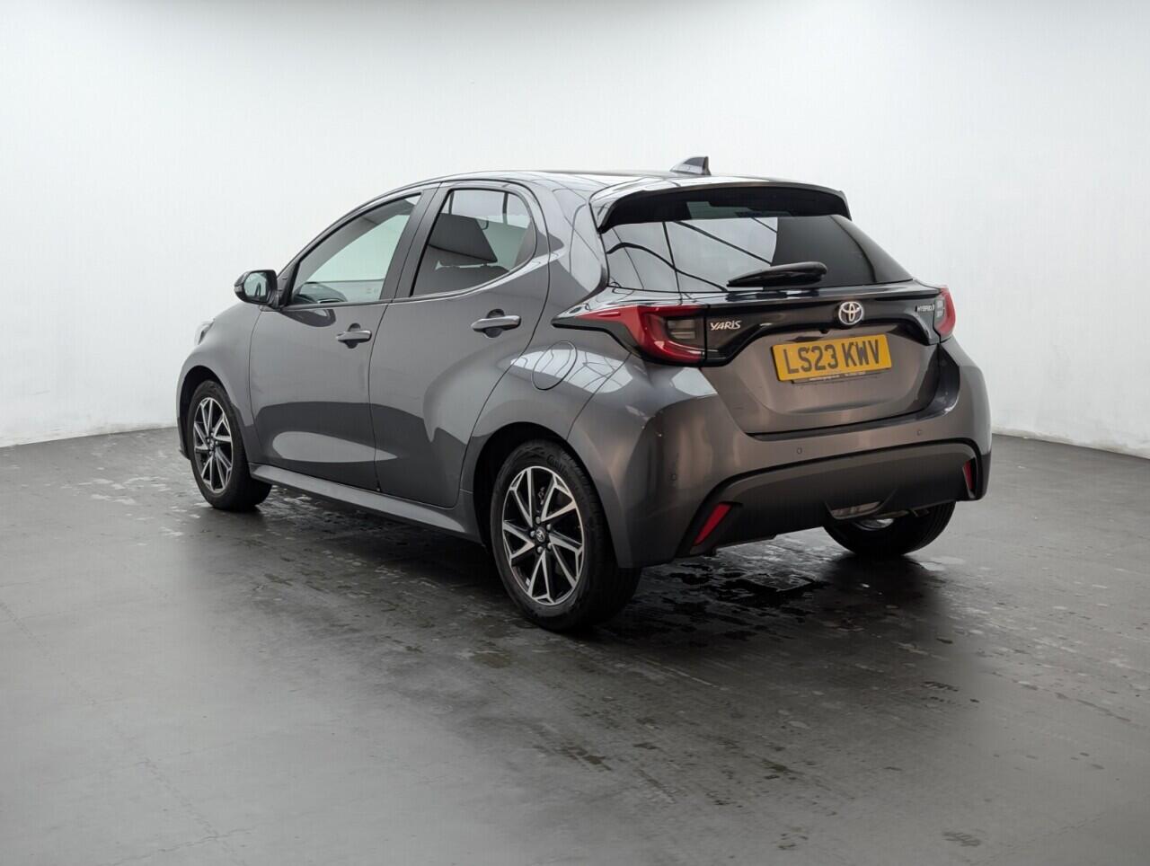 Used Toyota Yaris 2023 for sale - 76424543: Photo 6