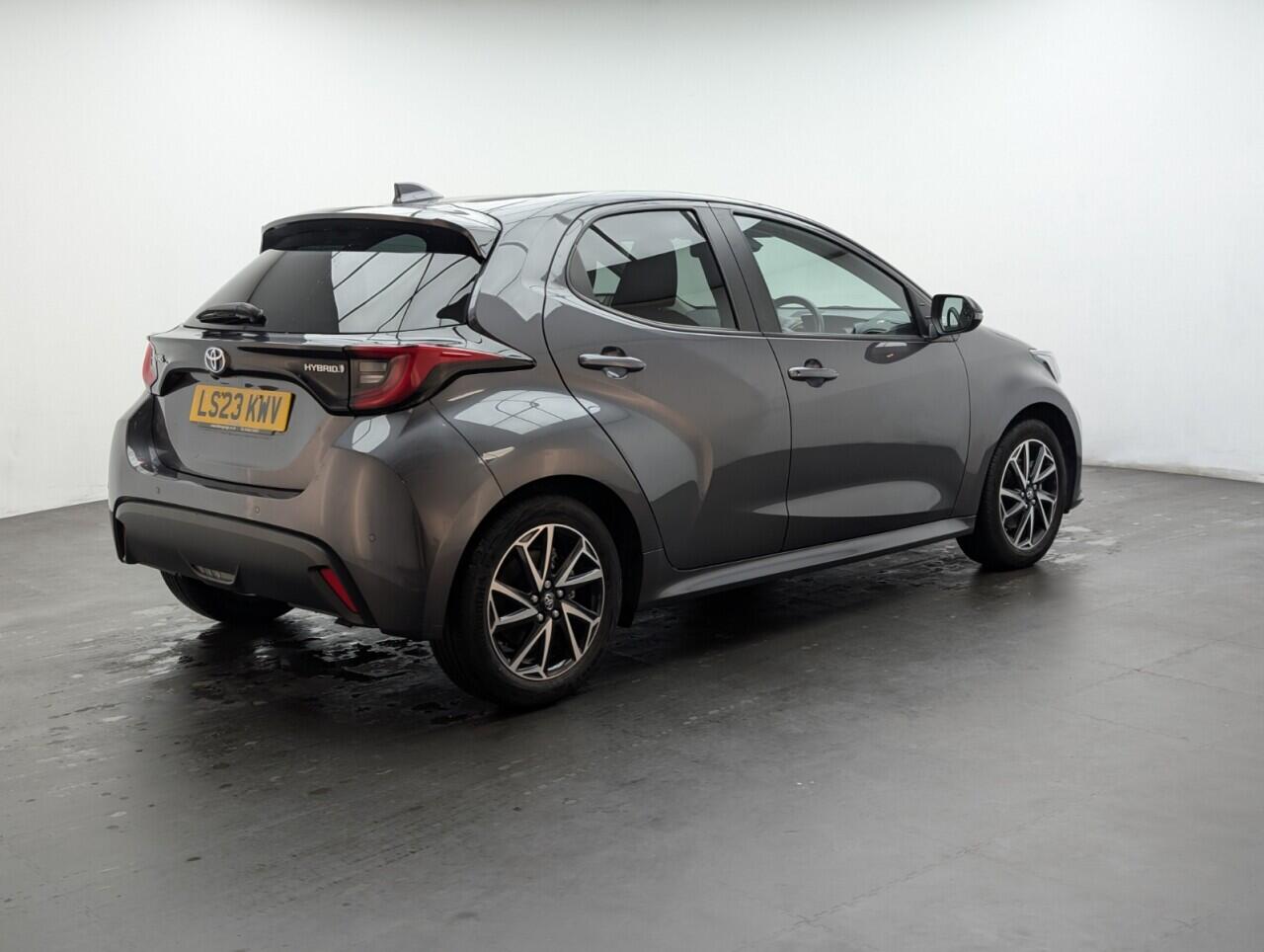 Used Toyota Yaris 2023 for sale - 76424543: Photo 8