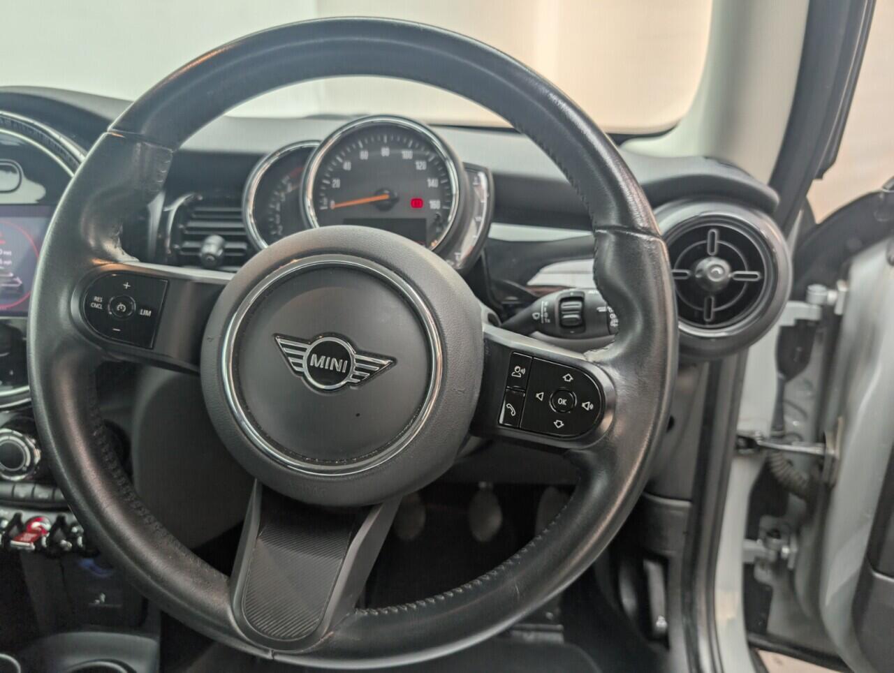 Used MINI Hatch 2021 for sale - 76644607: Photo 22