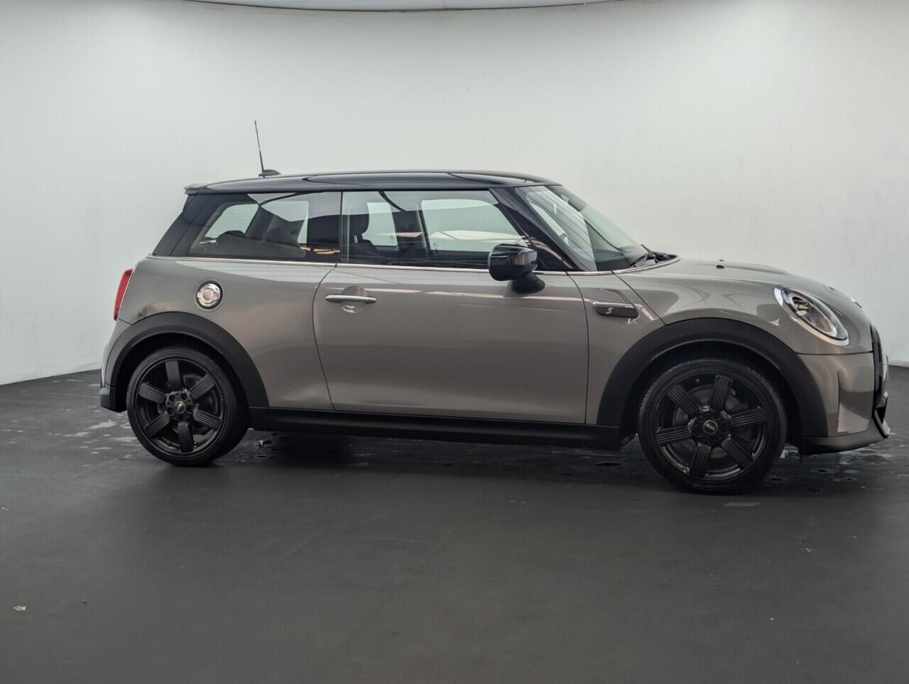 Used MINI Hatch 2021 for sale - 76644607: Photo 9