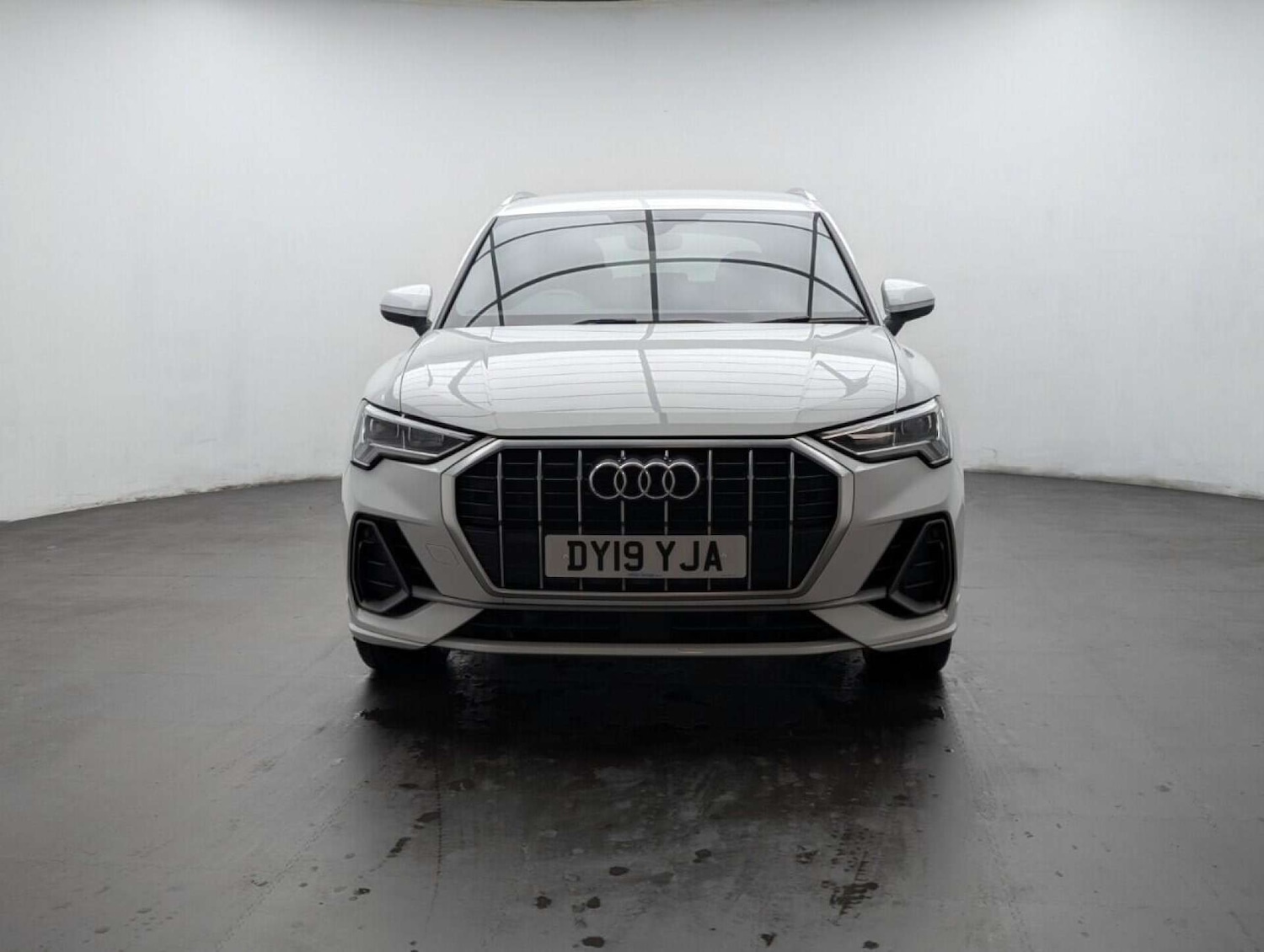 Used Audi Q3 2019 for sale - 77713881: Photo 3