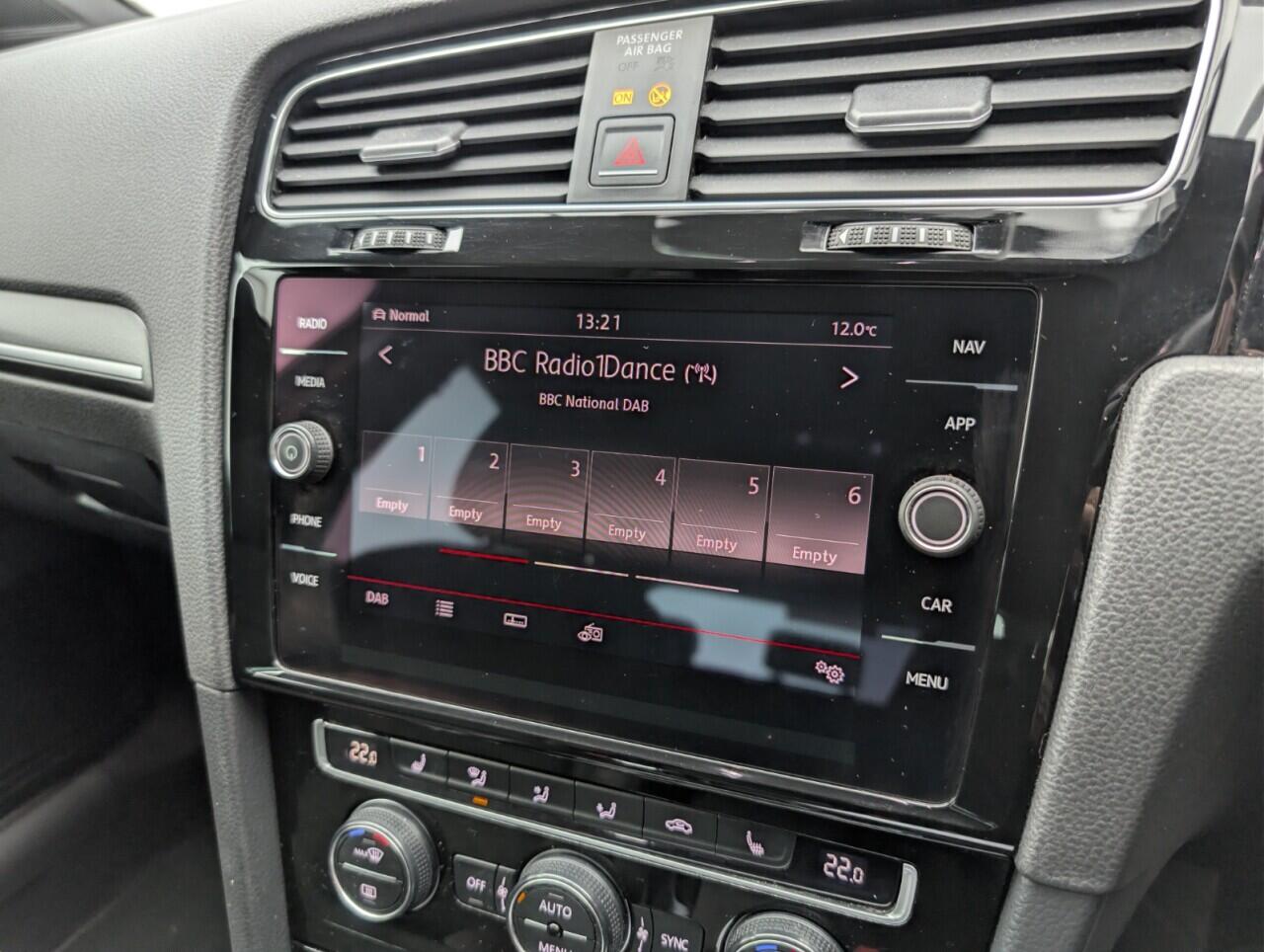 Used Volkswagen Golf 2017 for sale - 76613375: Photo 13