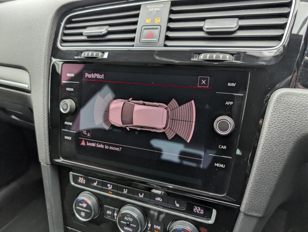 Used Volkswagen Golf 2017 for sale - 76613375: Photo 15