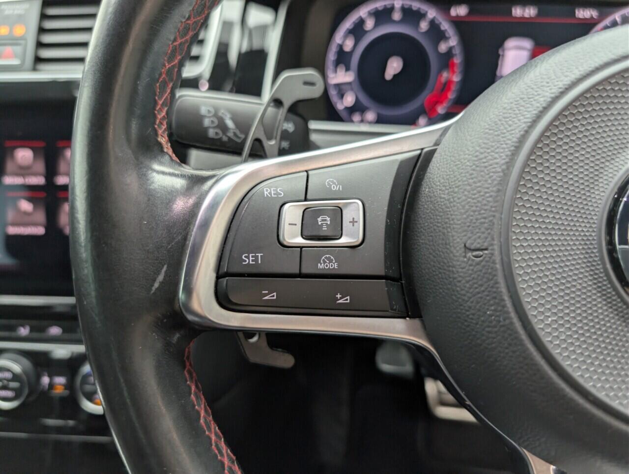 Used Volkswagen Golf 2017 for sale - 76613375: Photo 19