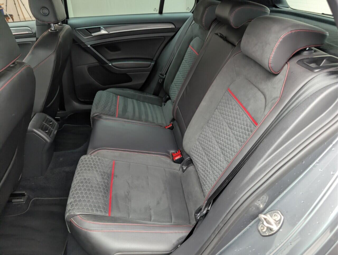 Used Volkswagen Golf 2017 for sale - 76613375: Photo 27