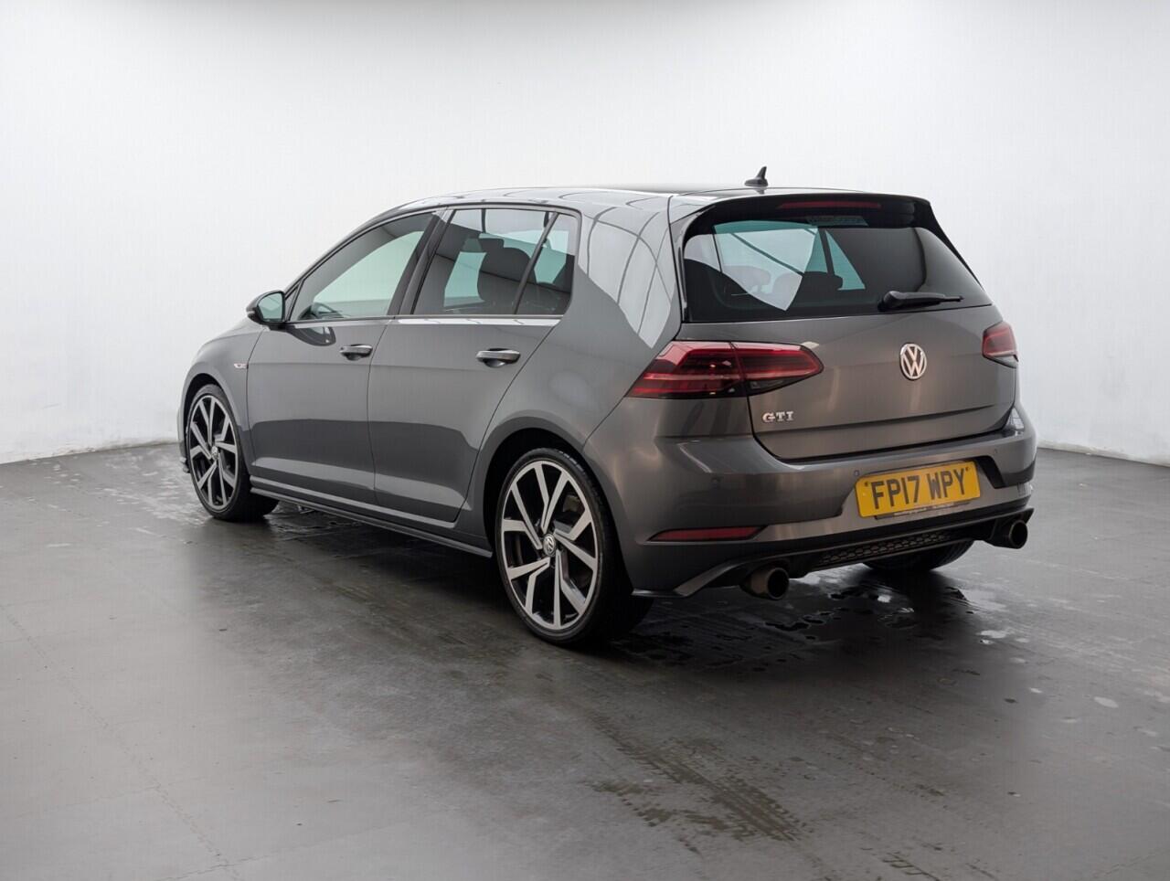 Used Volkswagen Golf 2017 for sale - 76613375: Photo 6