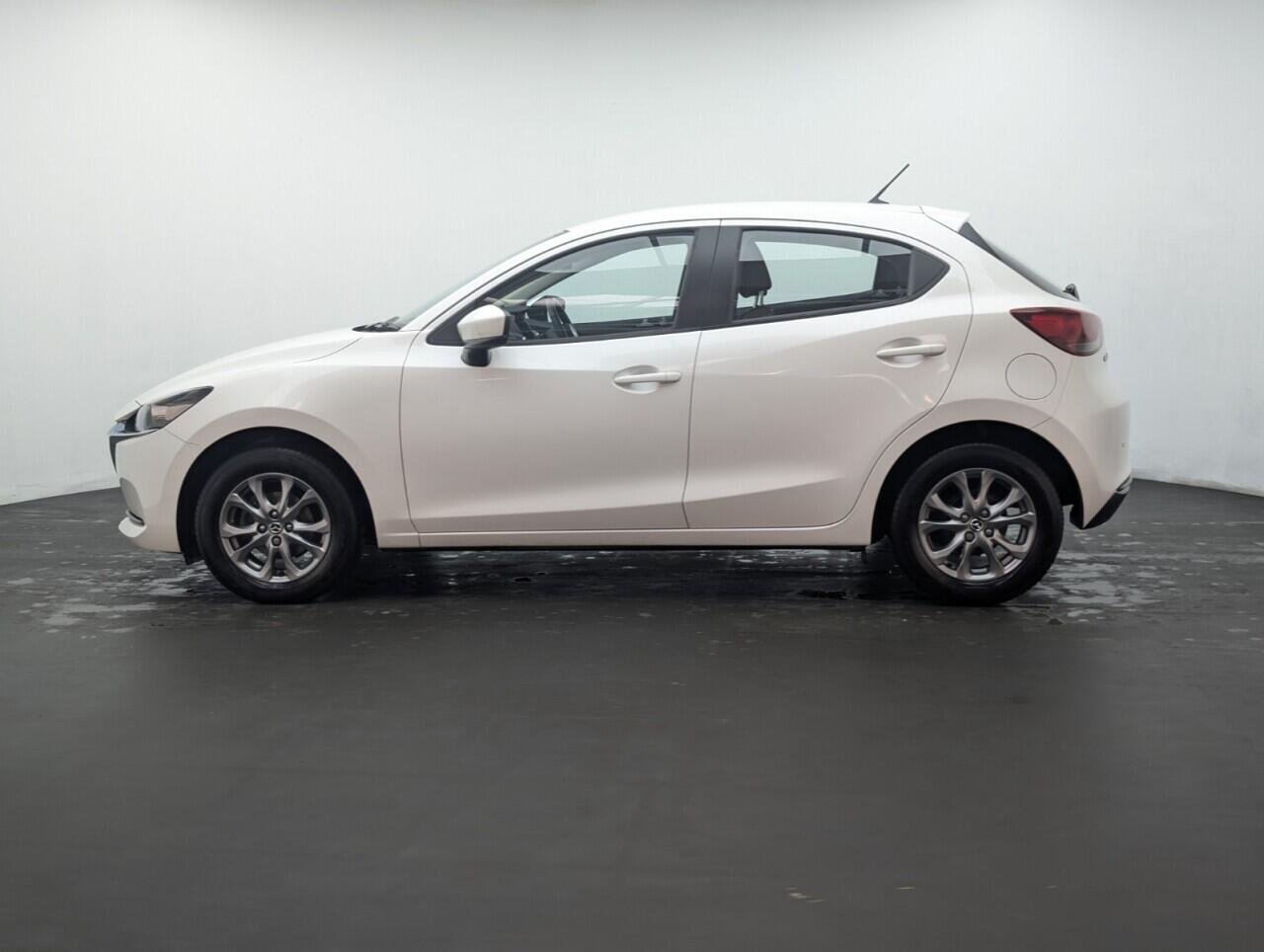 Used Mazda Mazda2 2022 for sale - 76424385: Photo 5