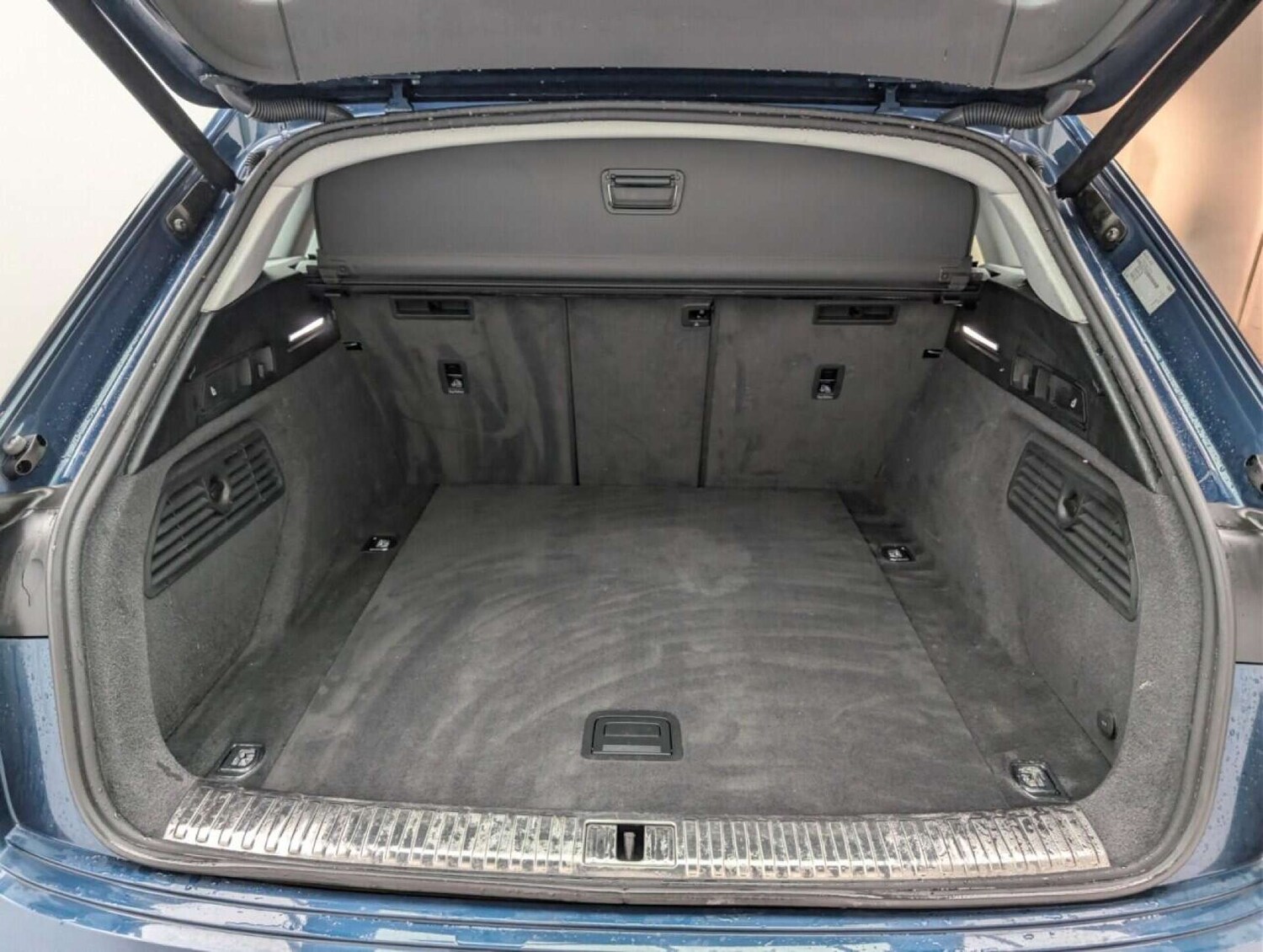 Used Audi e-tron 2020 for sale - 77713103: Photo 24