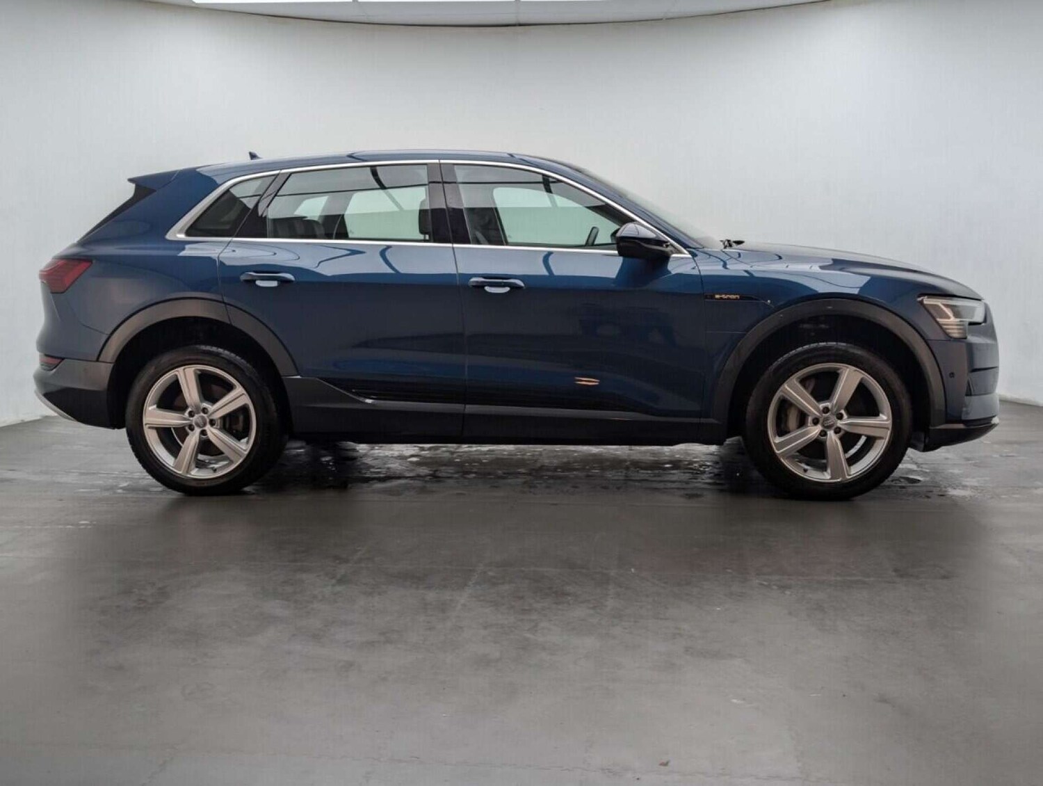 Used Audi e-tron 2020 for sale - 77713103: Photo 9