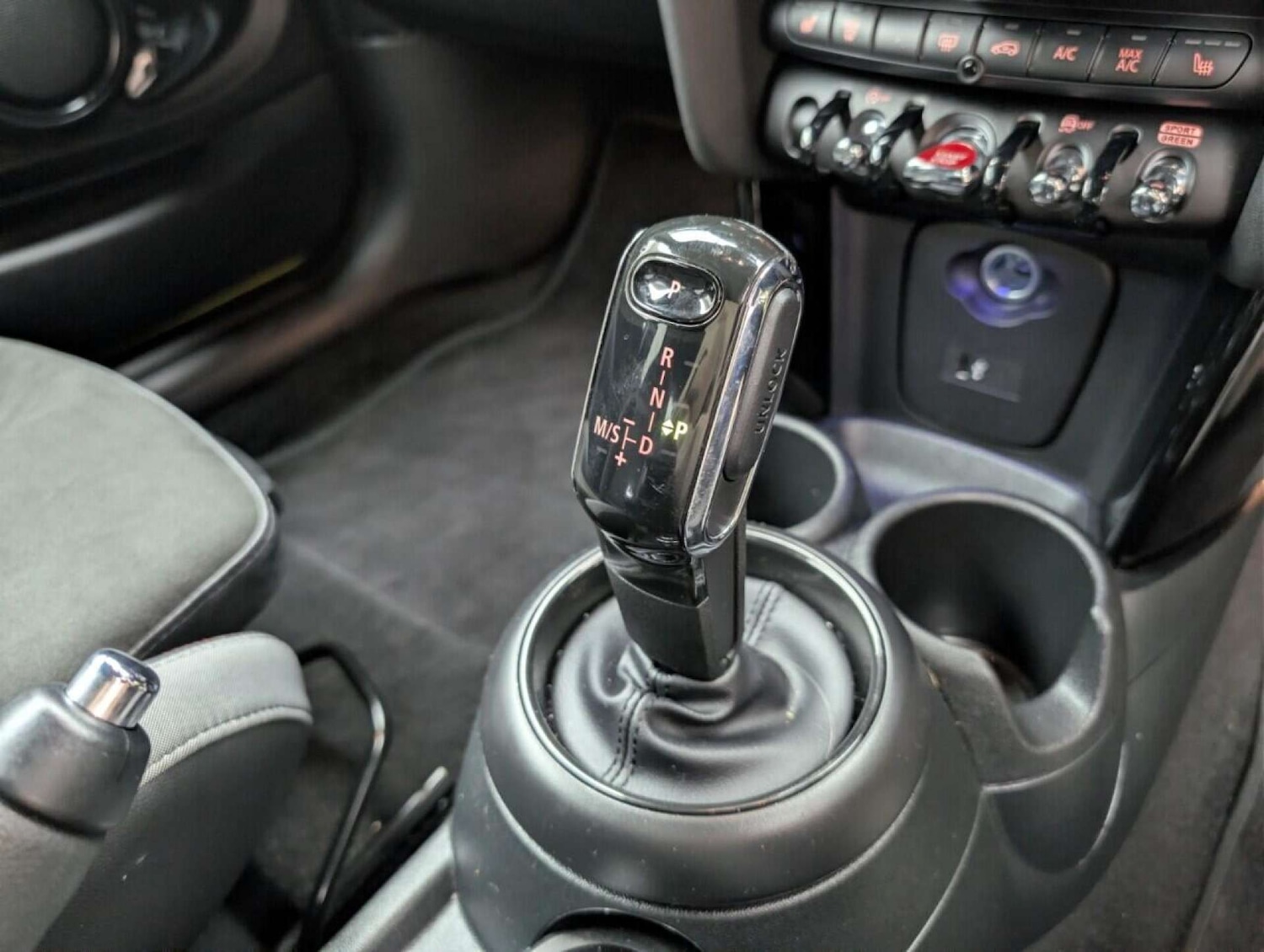 Used MINI Hatch 2023 for sale - 77713756: Photo 17