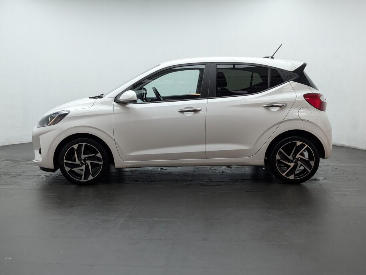 Used Hyundai i10 2023 for sale - 76425833: Photo 5