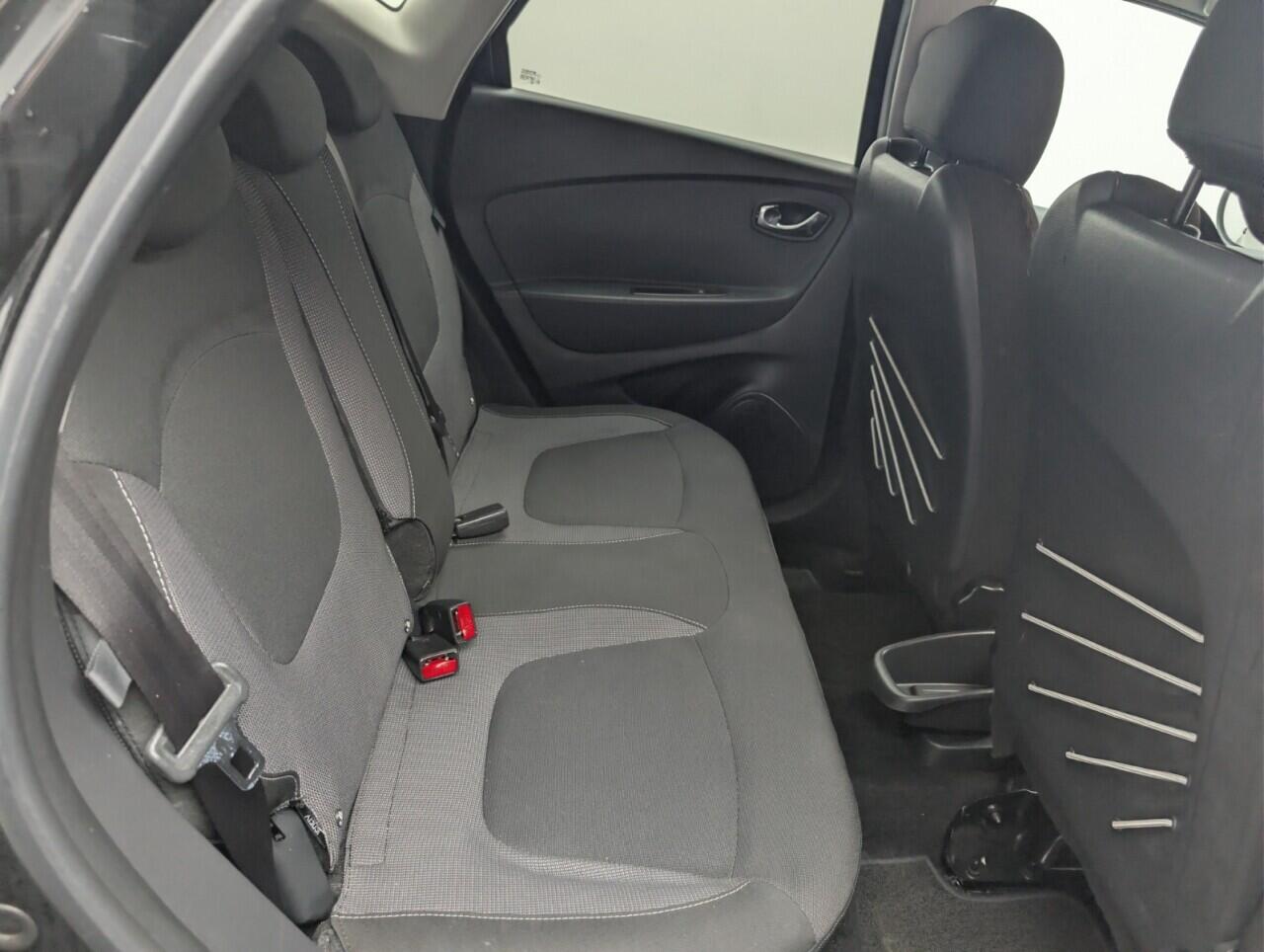 Used Renault Captur 2016 for sale - 77456115: Photo 23