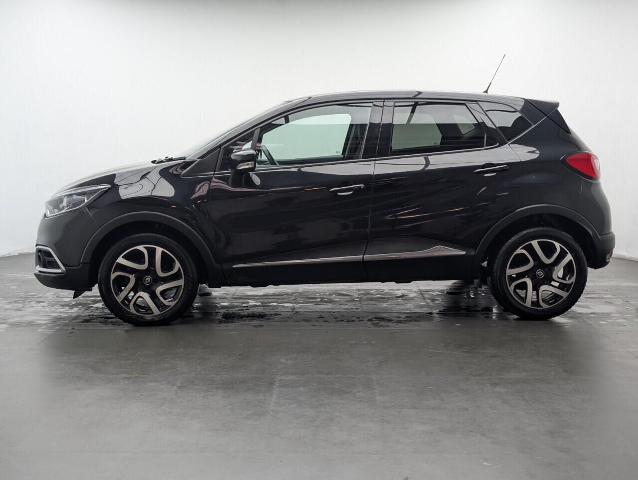 Used Renault Captur 2016 for sale - 77456115: Photo 5