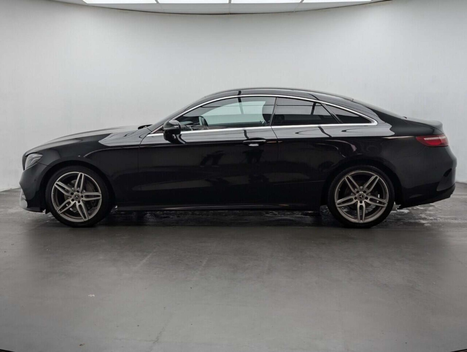 Used Mercedes-Benz E Class 2020 for sale - 77713693: Photo 5