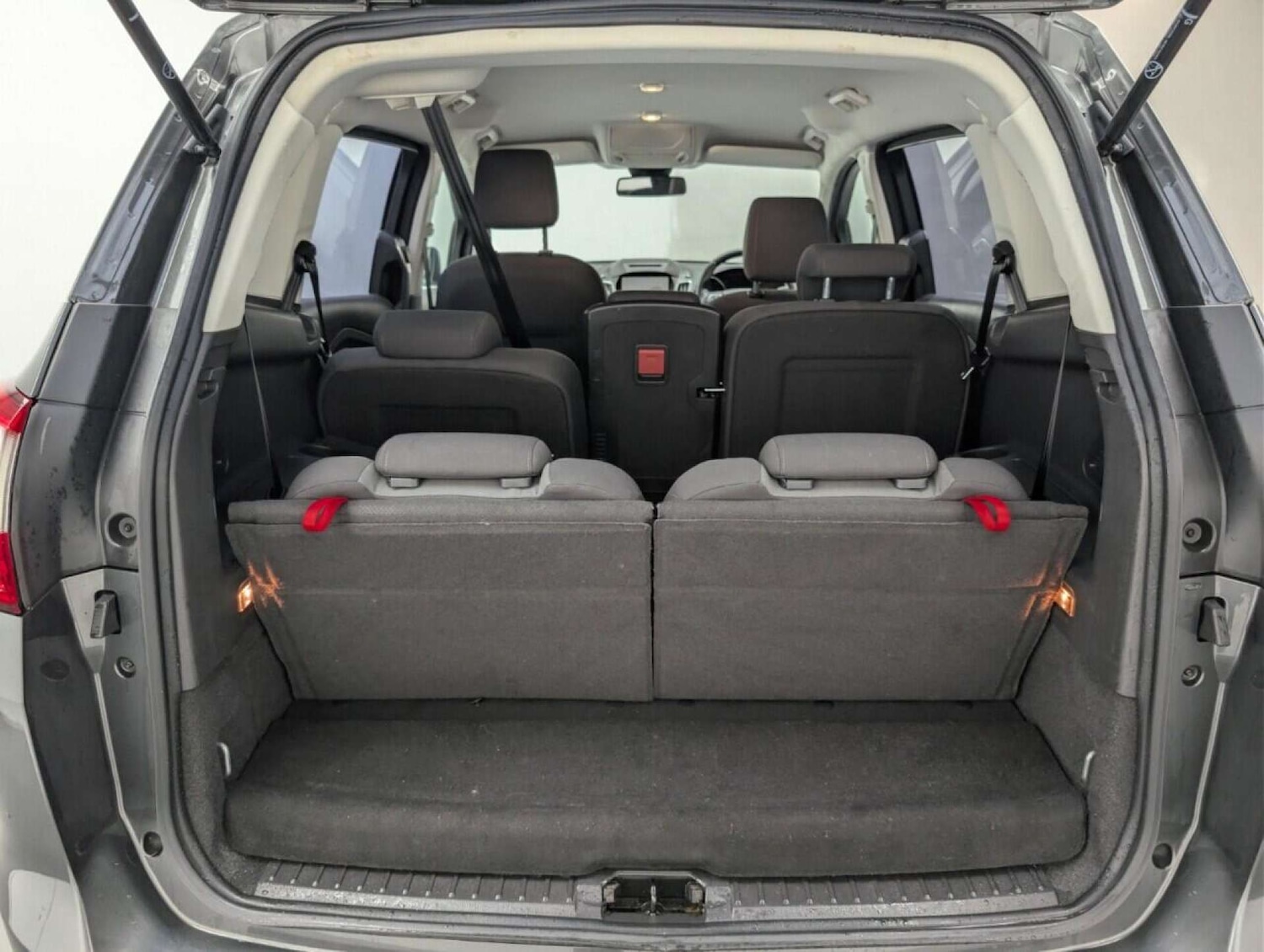 Used Ford Grand C-Max 2017 for sale - 77714065: Photo 24