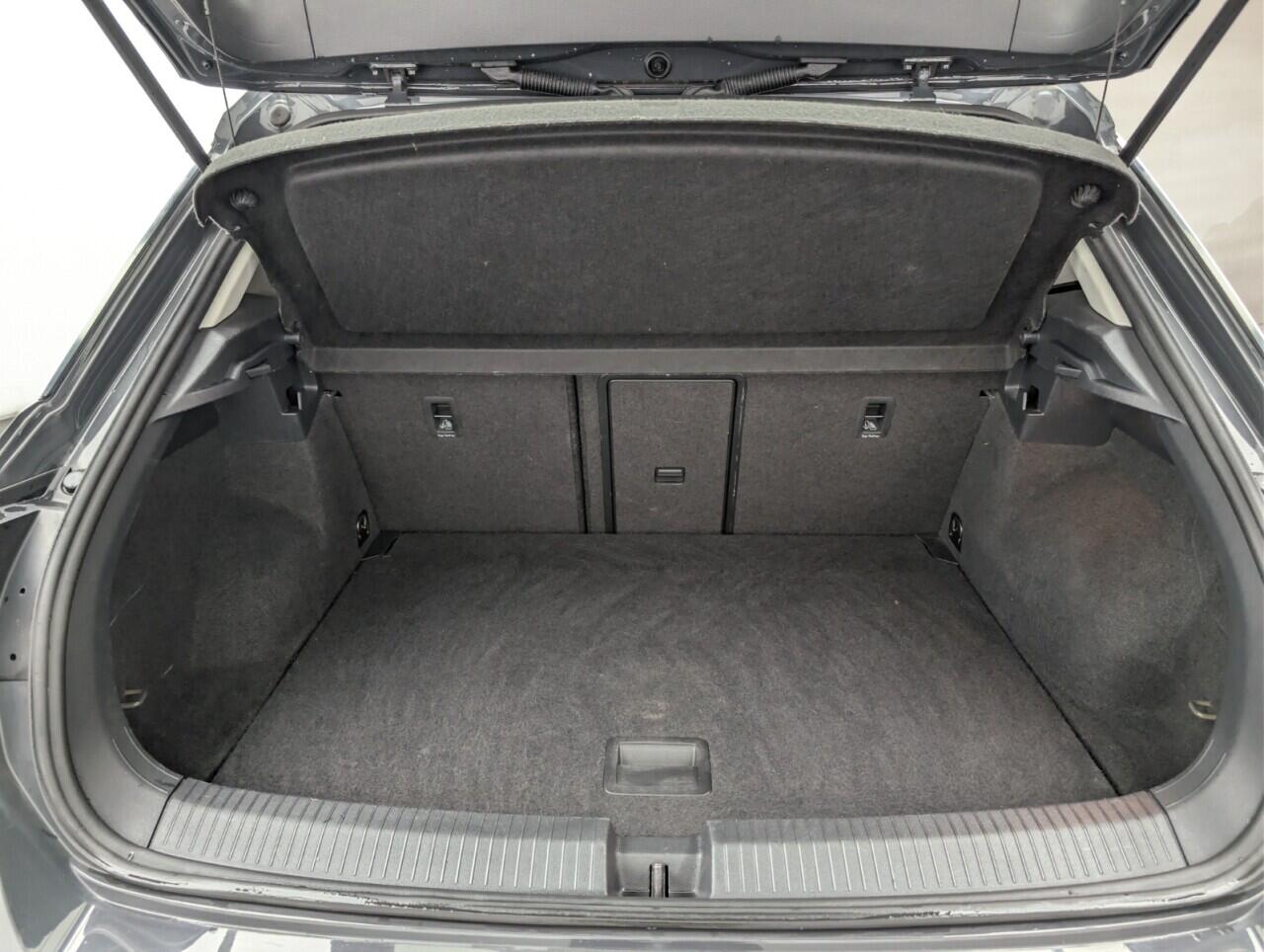 Used Volkswagen T-Roc 2019 for sale - 77455714: Photo 25