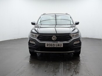 Used Volkswagen T-Roc 2019 for sale - 77455714: Photo