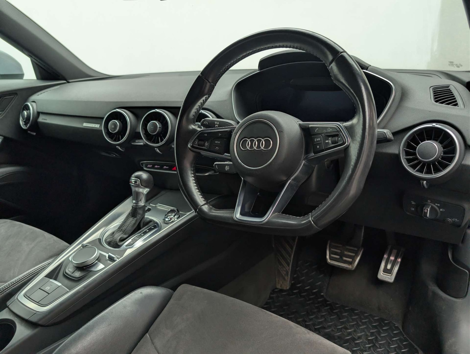 Used Audi TT 2017 for sale - 78106710: Photo 25