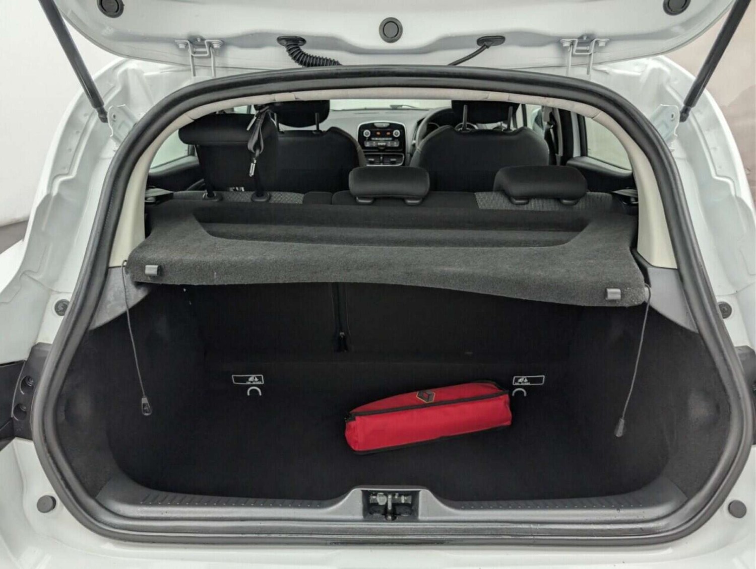 Used Renault Clio 2019 for sale - 77713880: Photo 22