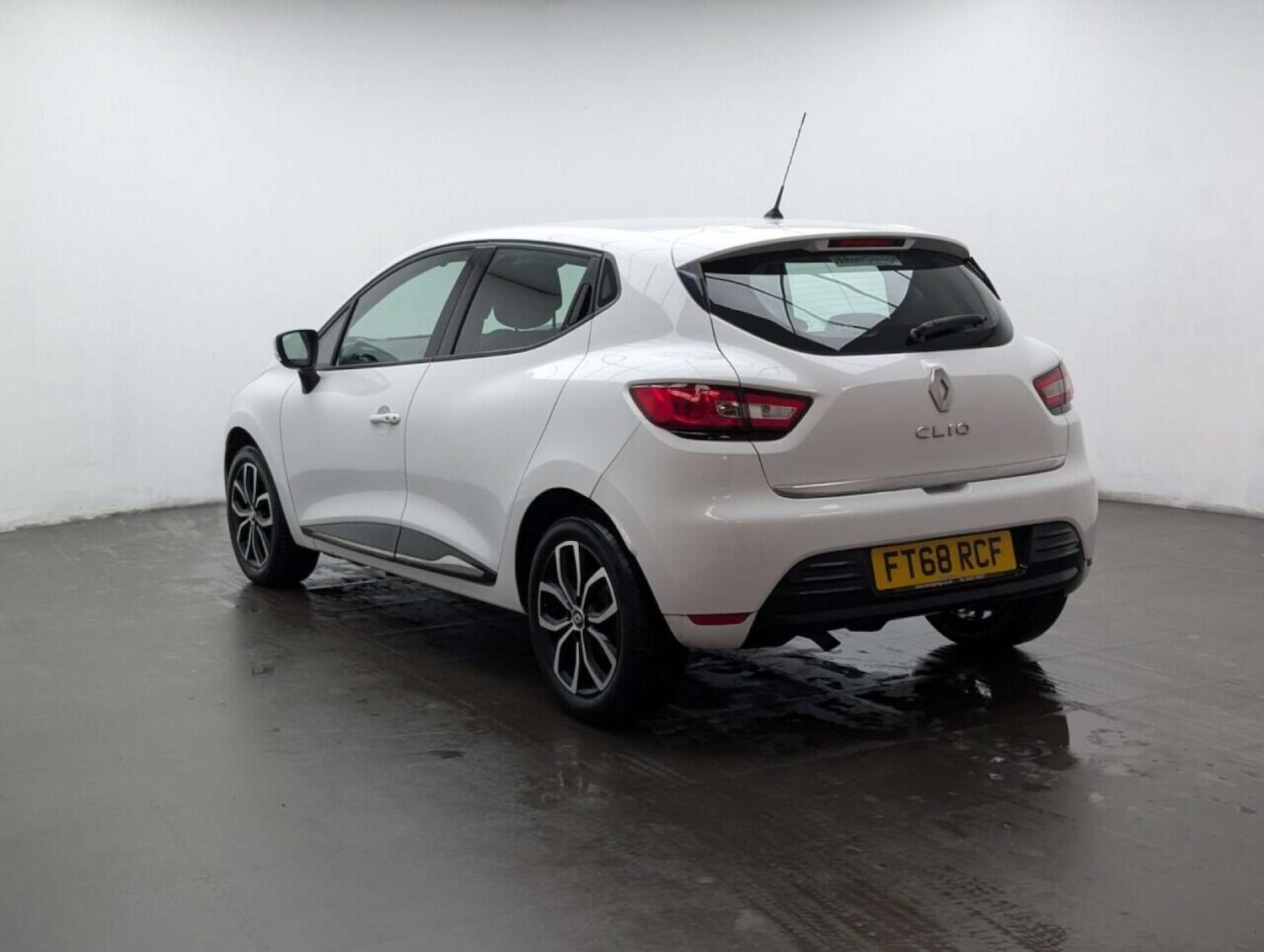 Used Renault Clio 2019 for sale - 77713880: Photo 6