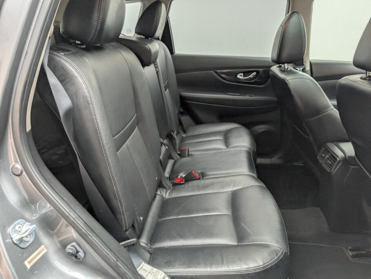 Used Nissan X-Trail 2017 for sale - 76423653: Photo 27