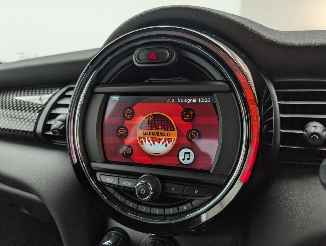 Used MINI Hatch 2019 for sale - 76425837: Photo 14