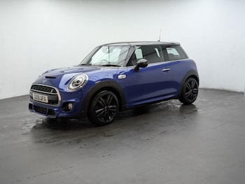 Used MINI Hatch 2019 for sale - 76425837: Photo