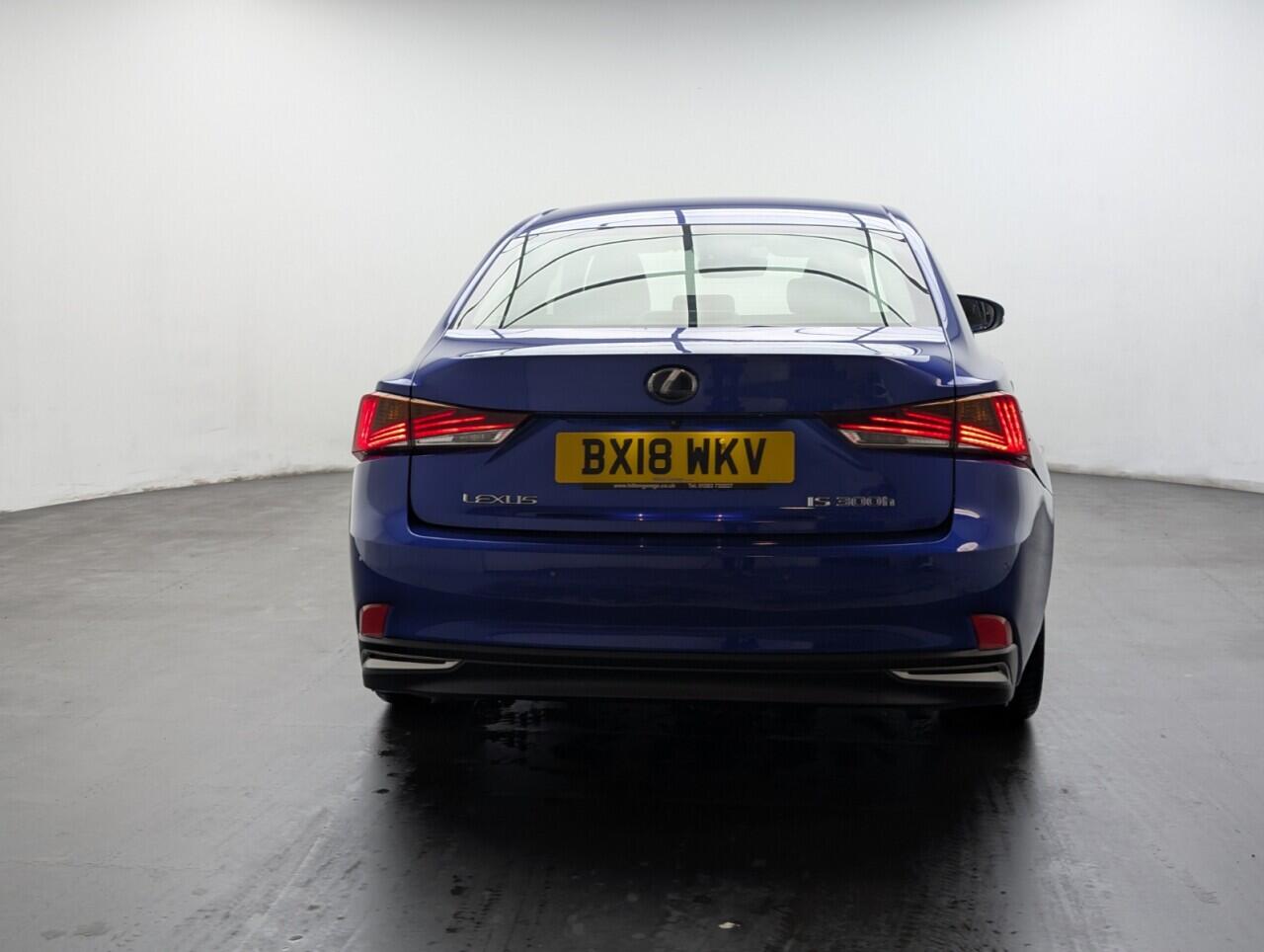 Used Lexus IS 2018 for sale - 77040948: Photo 19