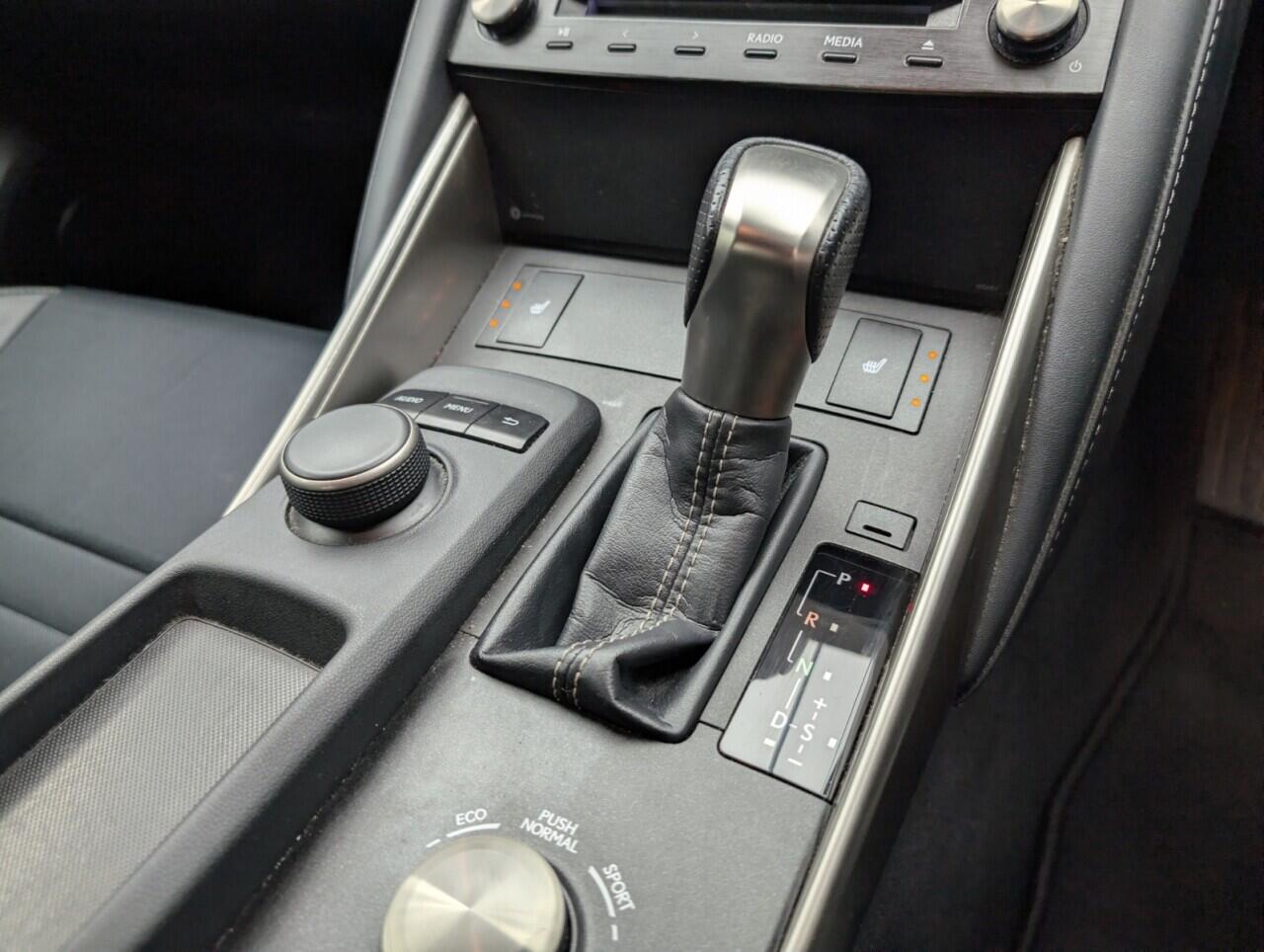 Used Lexus IS 2018 for sale - 77040948: Photo 28