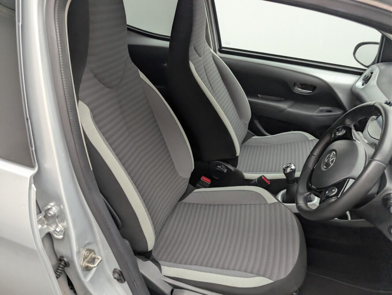 Used Toyota AYGO for sale - 76781527: Photo 12