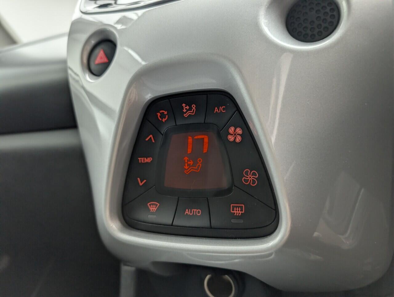 Used Toyota AYGO for sale - 76781527: Photo 16