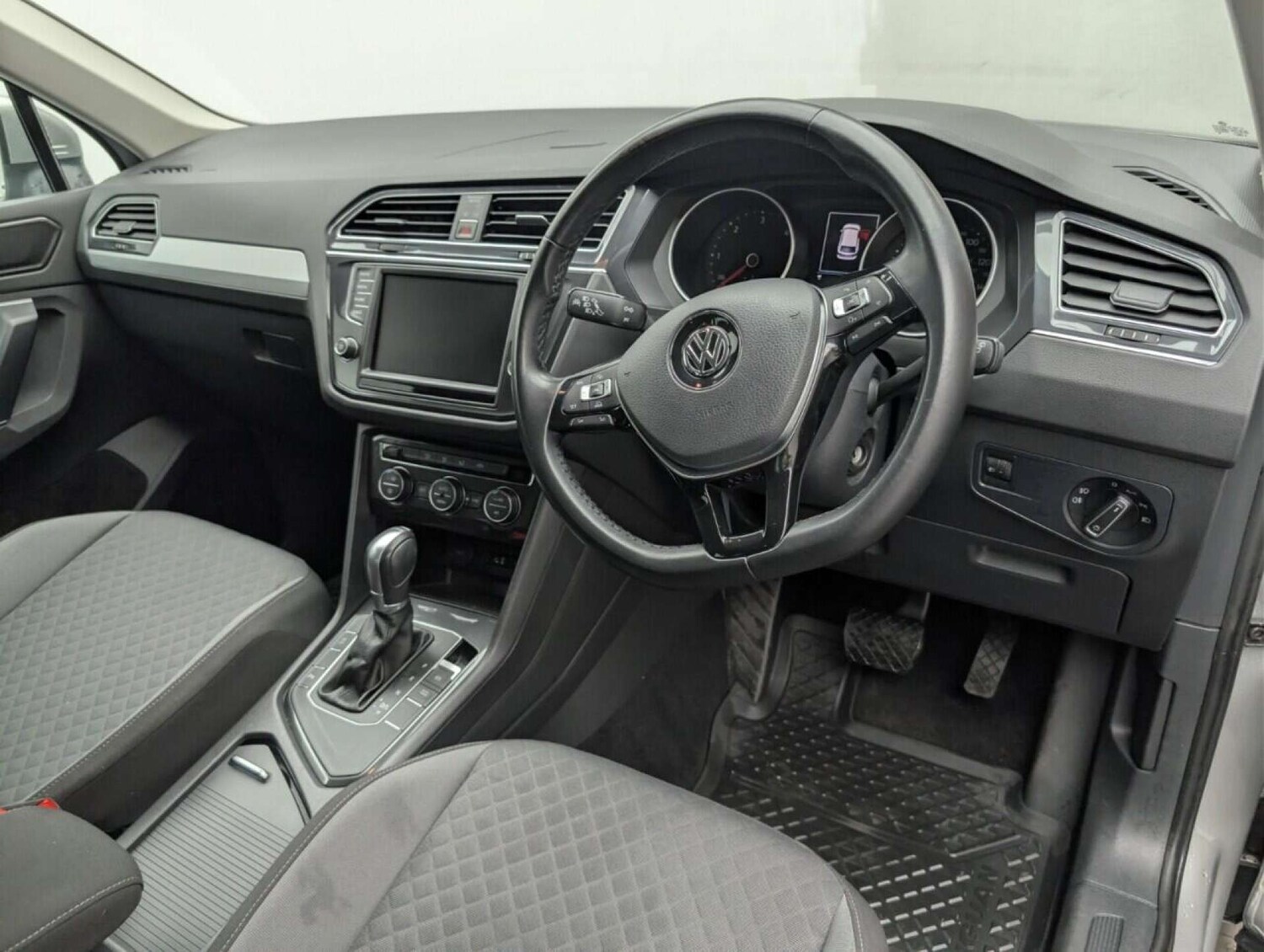 Used Volkswagen Tiguan 2016 for sale - 77713577: Photo 11