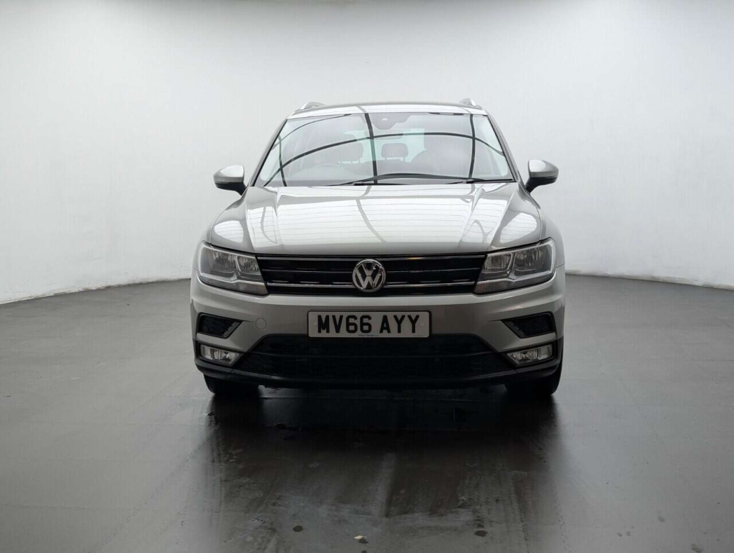 Used Volkswagen Tiguan 2016 for sale - 77713577: Photo 3