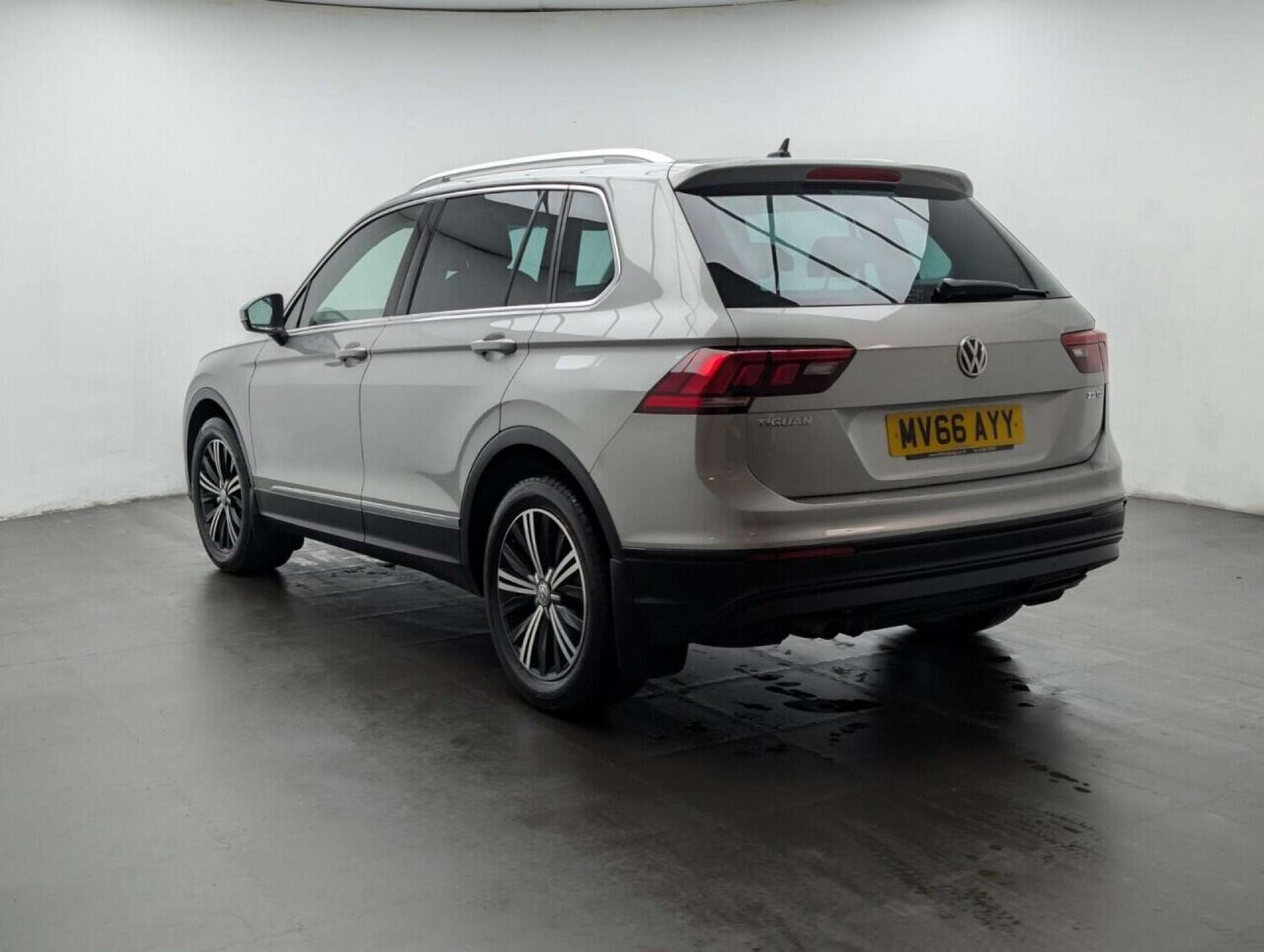 Used Volkswagen Tiguan 2016 for sale - 77713577: Photo 6