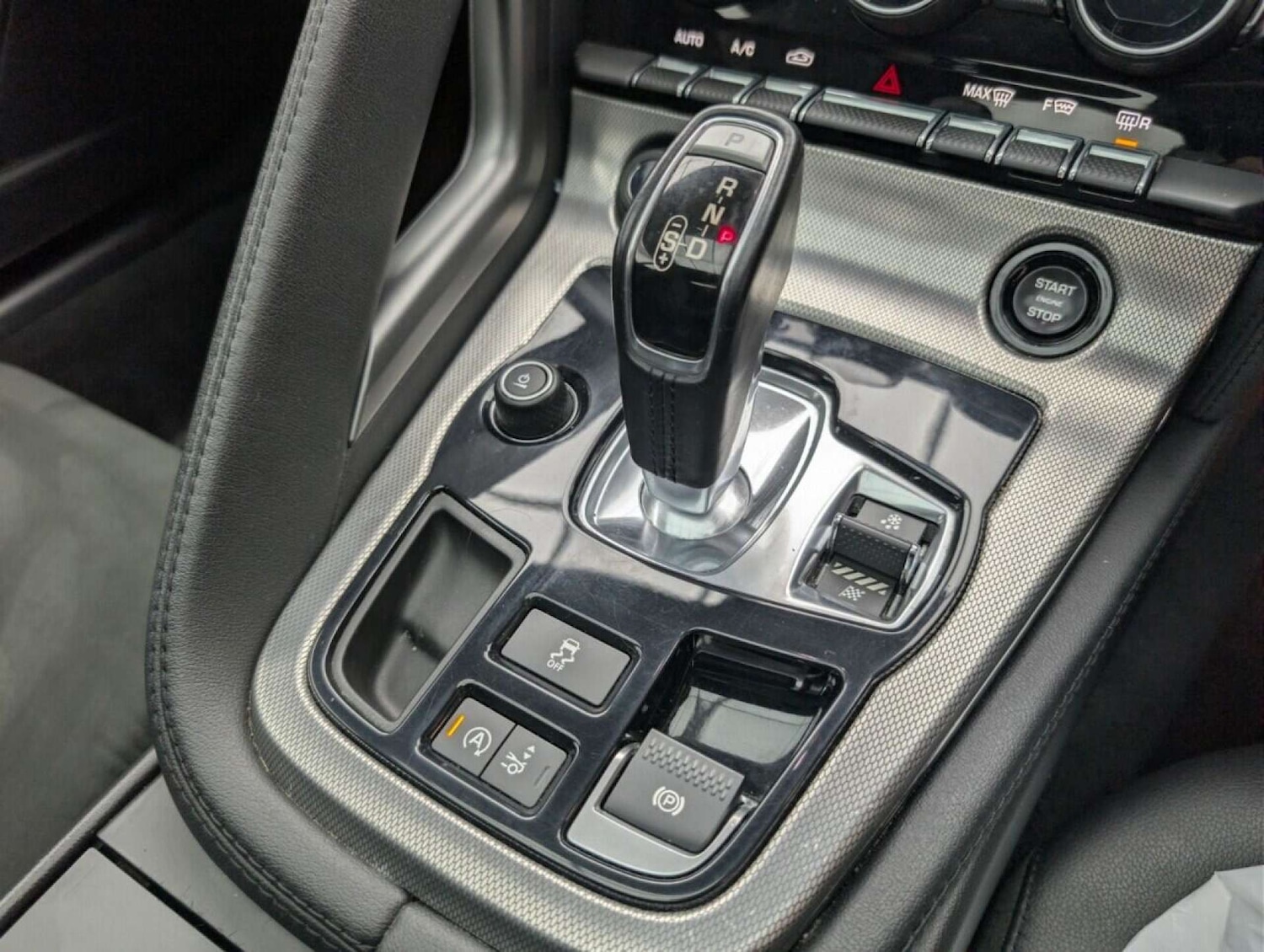 Used Jaguar F-Type 2017 for sale - 77714430: Photo 17