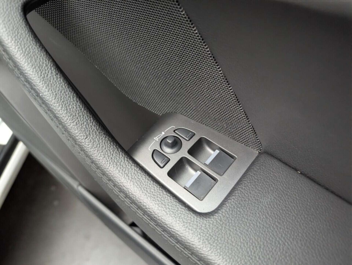 Used Jaguar F-Type 2017 for sale - 77714430: Photo 22